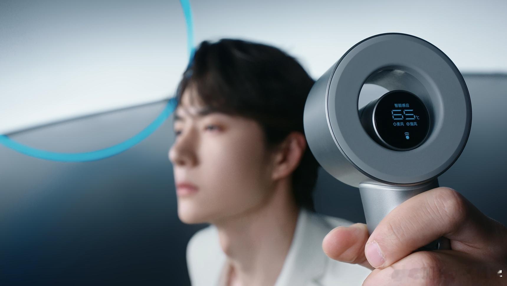 被吹风机吹的烫头皮，这个痛每个长发星人应该都经历过吧！烫一下疼就算了，时间长了还