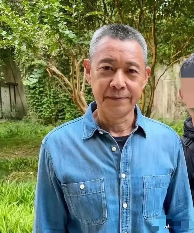 曾经的男神如今也老了