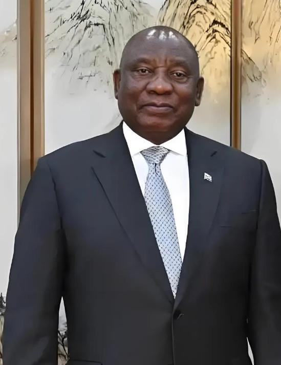 南非这一刀，砍得真狠！中国钢企在非洲彻底“芭比Q”了。
 
就在3月20日，南非