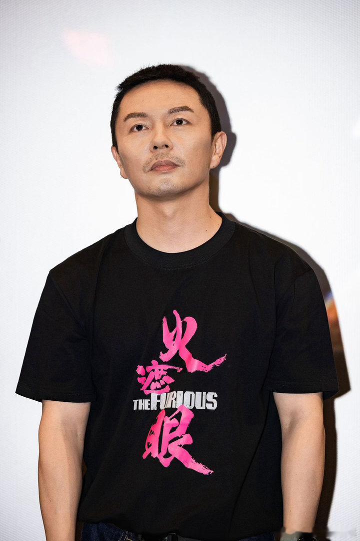 谢苗再度搭档杨恩又谢苗火遮眼口碑《火遮眼》集结谢苗、杨恩又再度搭档，父女双向守护