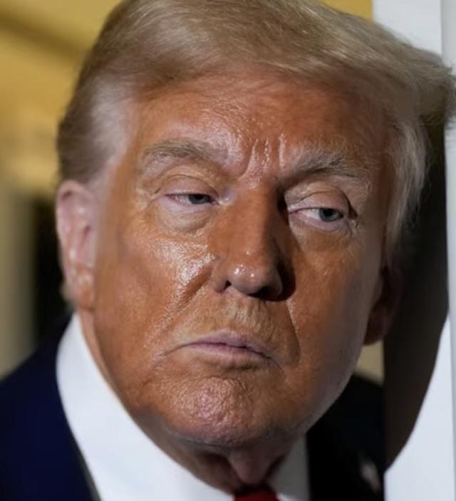 美国主动喊话中国当地时间1月31日，特朗普在乘坐空军一号从华盛顿前往佛罗里达州时