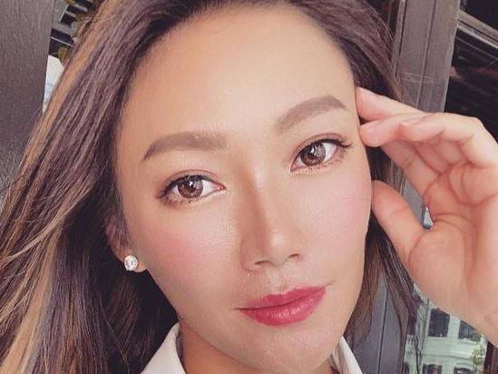 爱国艺人的正当权益应该得到保障。
原因很简单，
不是制造争议，也不是否定改错价值