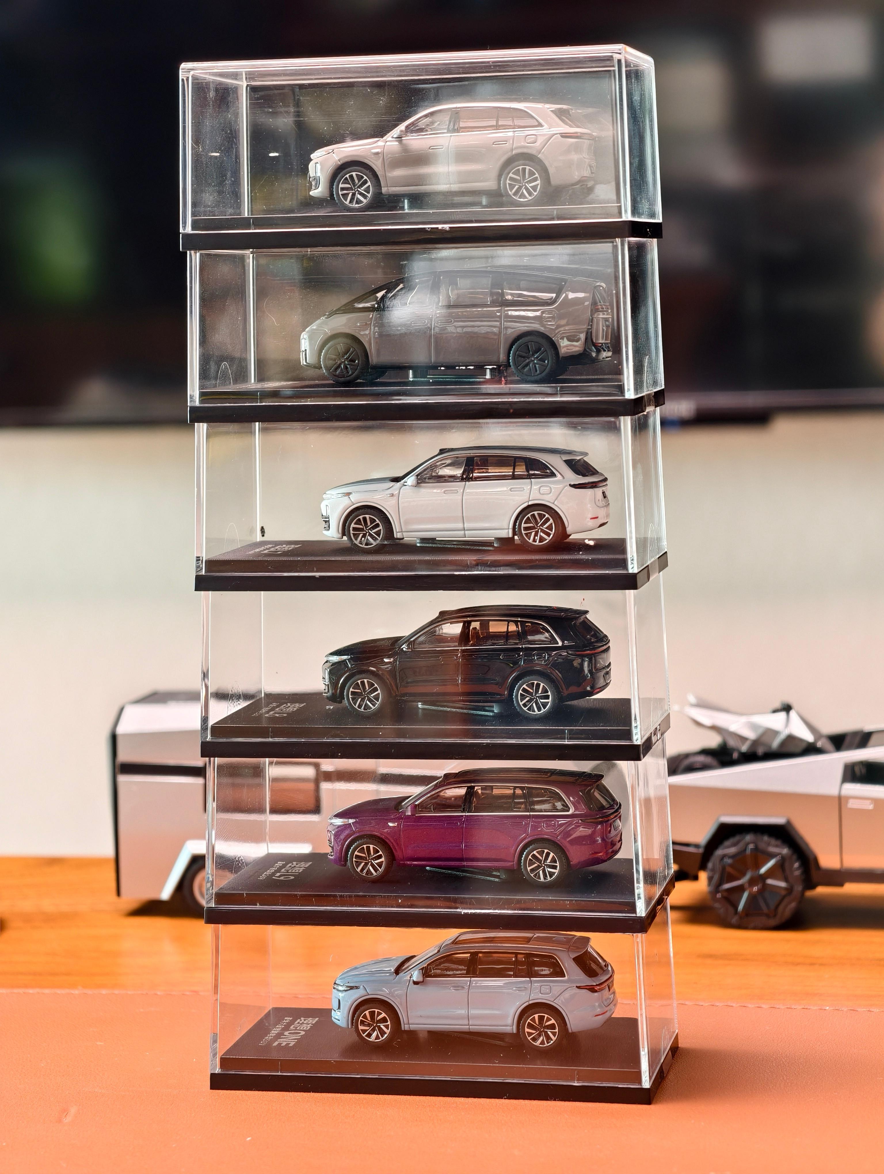 全部车型齐了，颜色少了金/银色和绝版蓝，下周把之前车模找出来，拍个视频。 