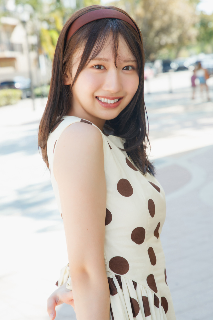 藤嶌果歩「今回の撮影地はマイアミと北海道です！『カラフルな街並みで撮影したい』と