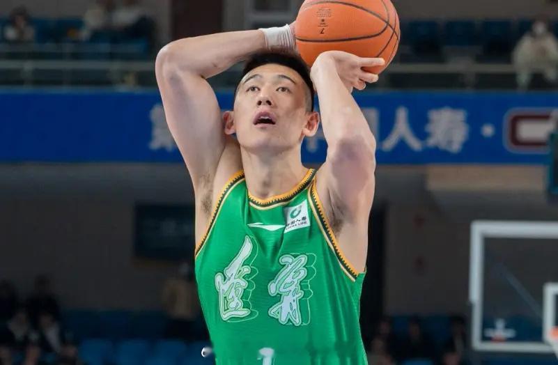 郭艾伦赵继伟缺席！辽宁末节崩盘输广州 付豪仅4分徐昕14+6北京时间12月6日，