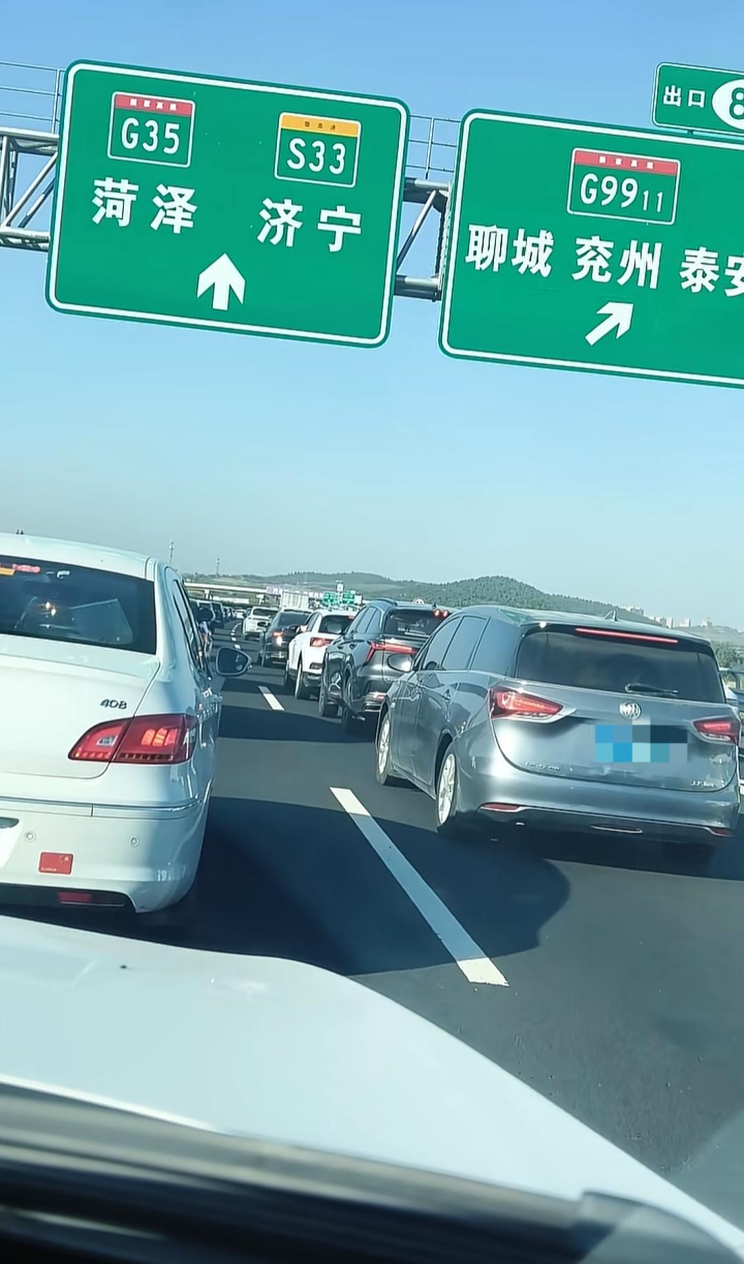 前路茫茫，2号，知道这是那个路线吗？前看就要到家了，就是走不动，你说这个心情啊？