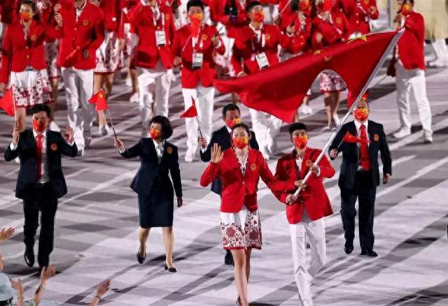 亚运闭幕式无国别方阵，中国选手混编入场引热议