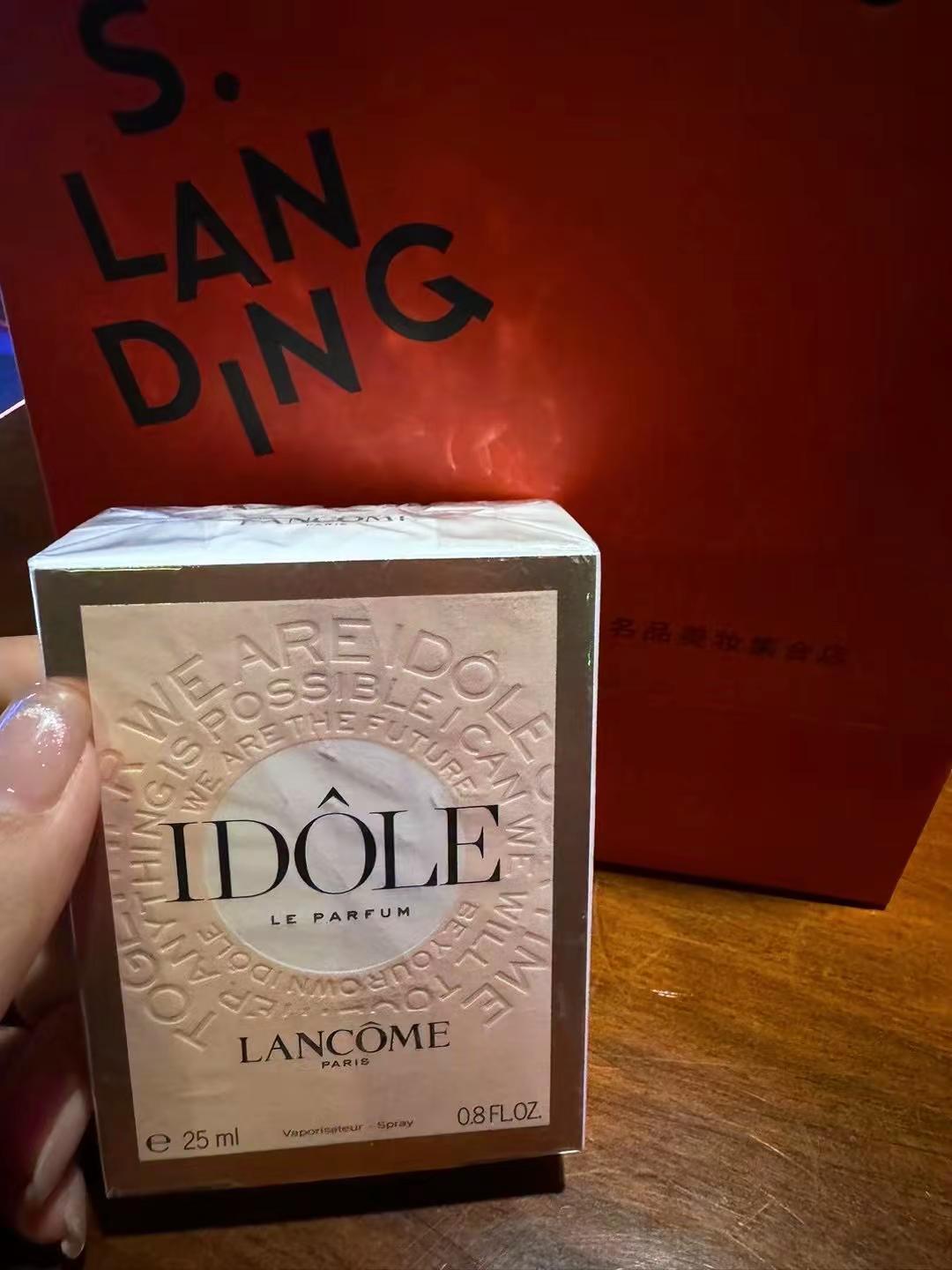 劣质香水是没有后调的 人也是