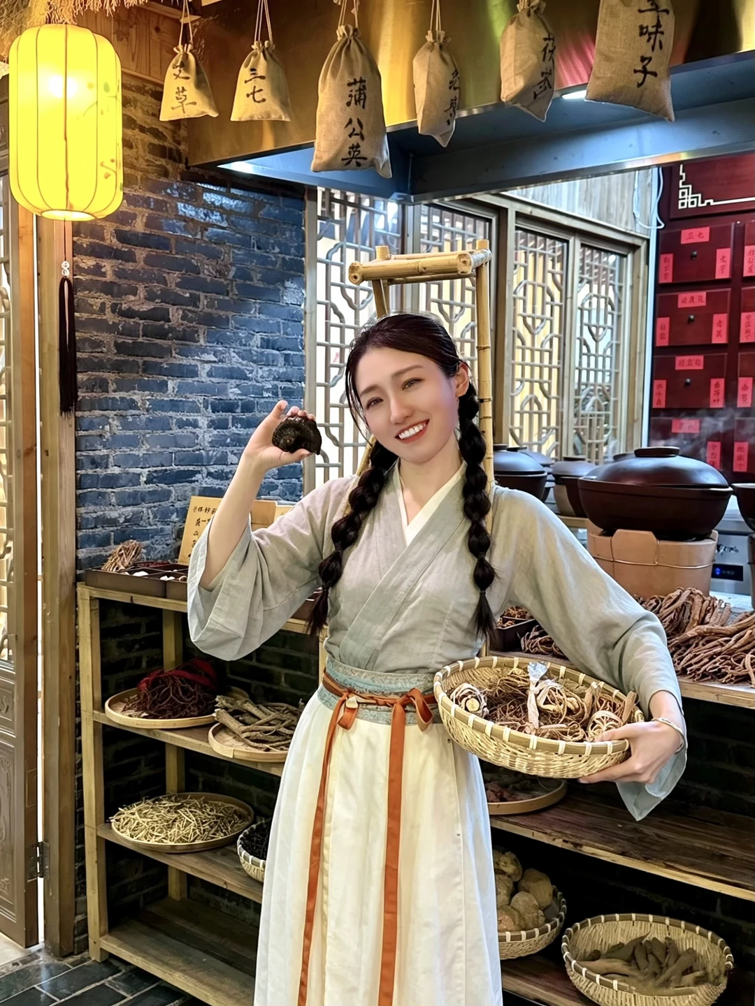 客官，来碗药膳不？