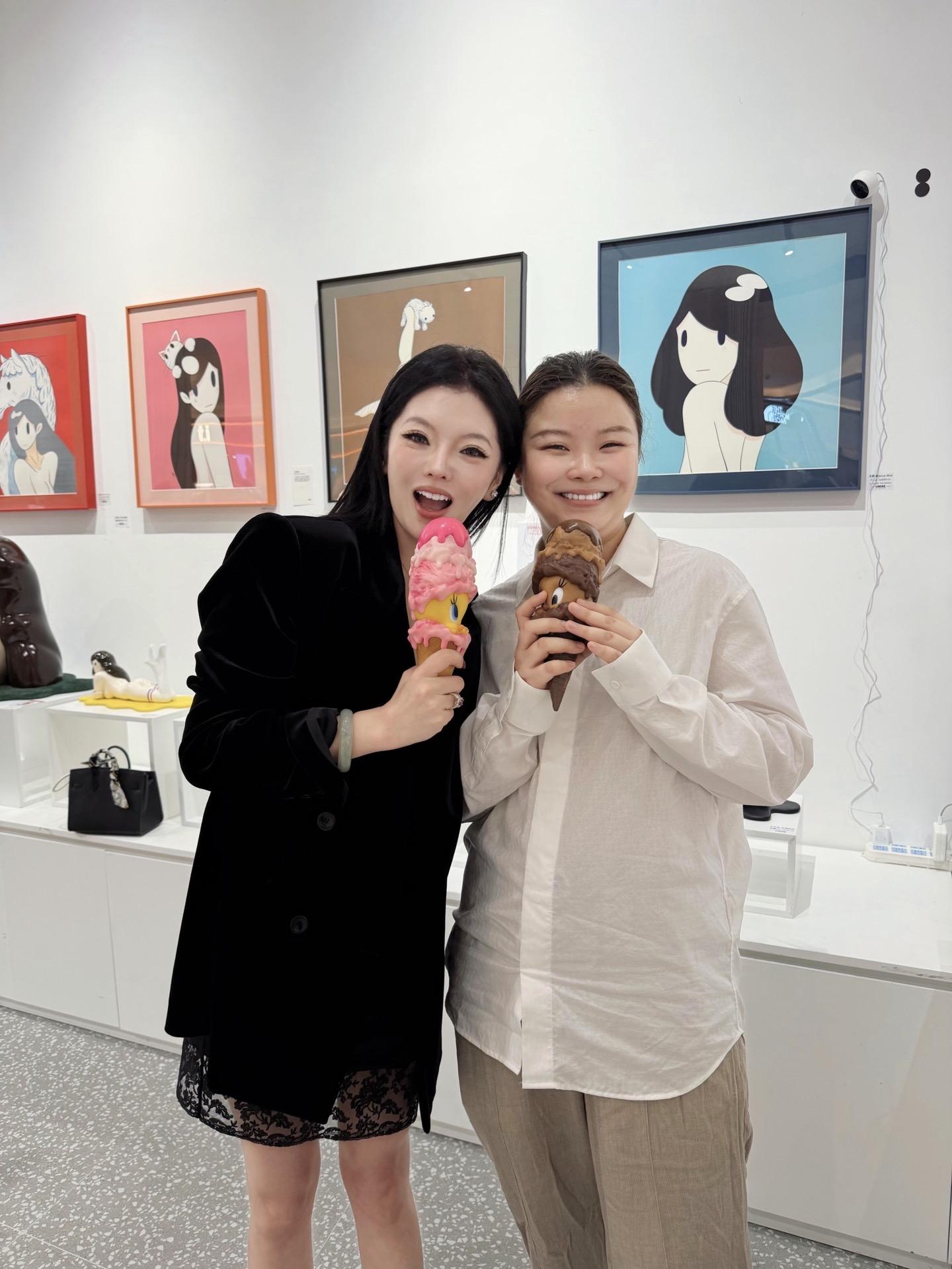 要做个像🍦一样甜的女孩～