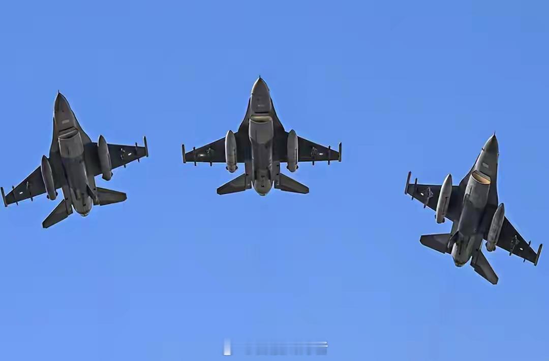 伊朗导弹撕破美盾！沙特50亿美金换新伞，巴基斯坦空军进驻波斯湾借着伊朗战争，中东