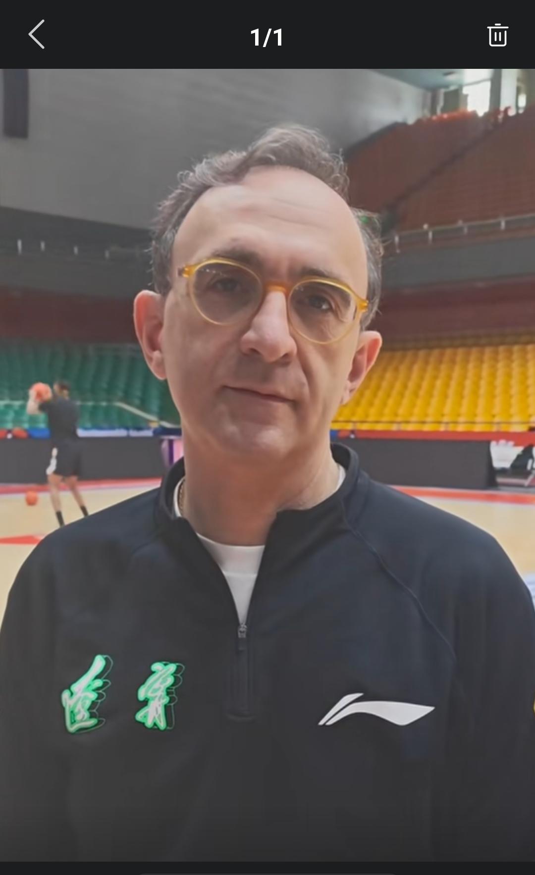 这场球辽宁队想在客场拿下可不容易，山东队最让人头疼的就是篮板球和外援这两块，特别