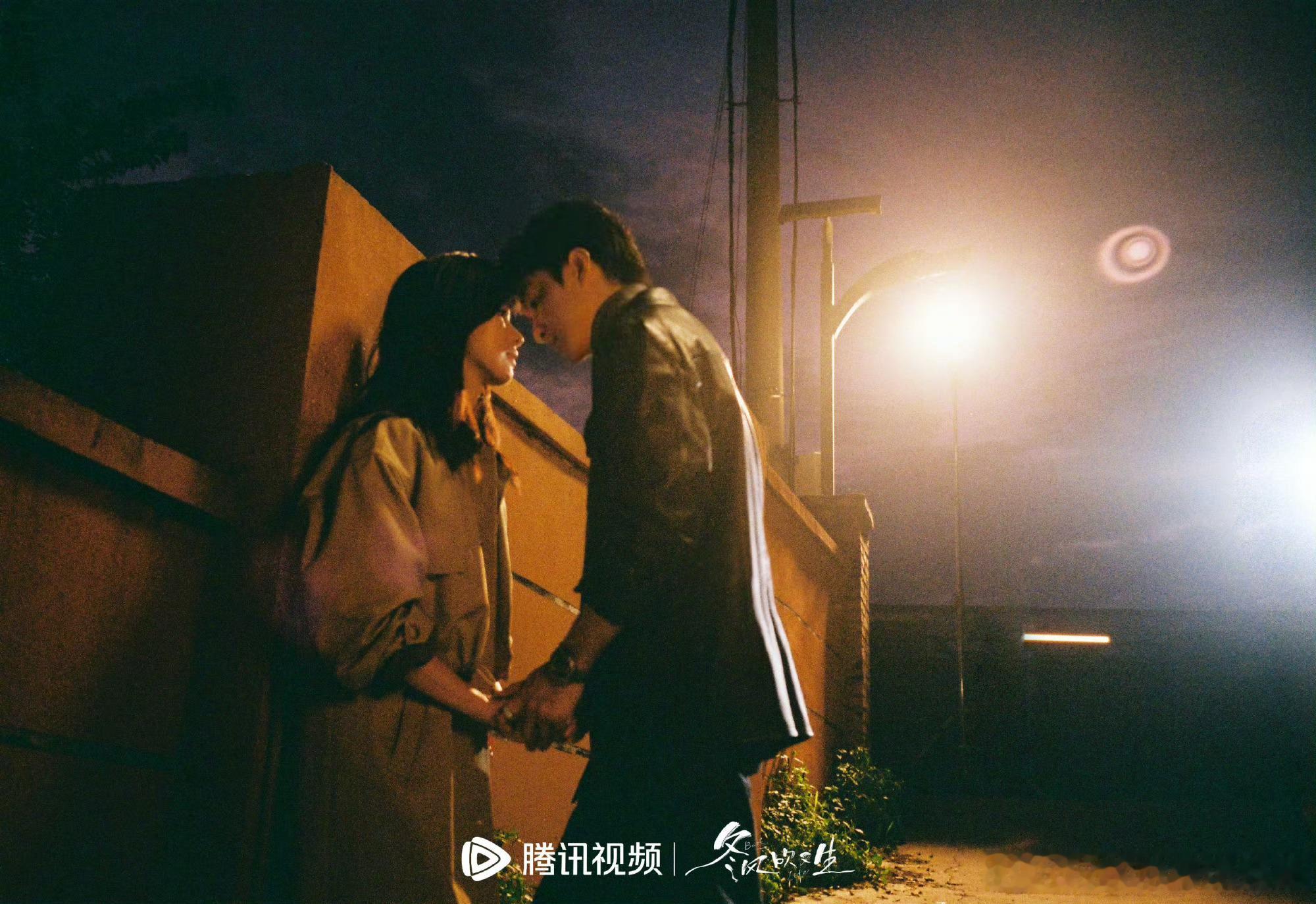 冬风吹又生期待这个天选余九琪！！好有质感好喜欢😍陈都灵你美！！！陈都灵余九琪天