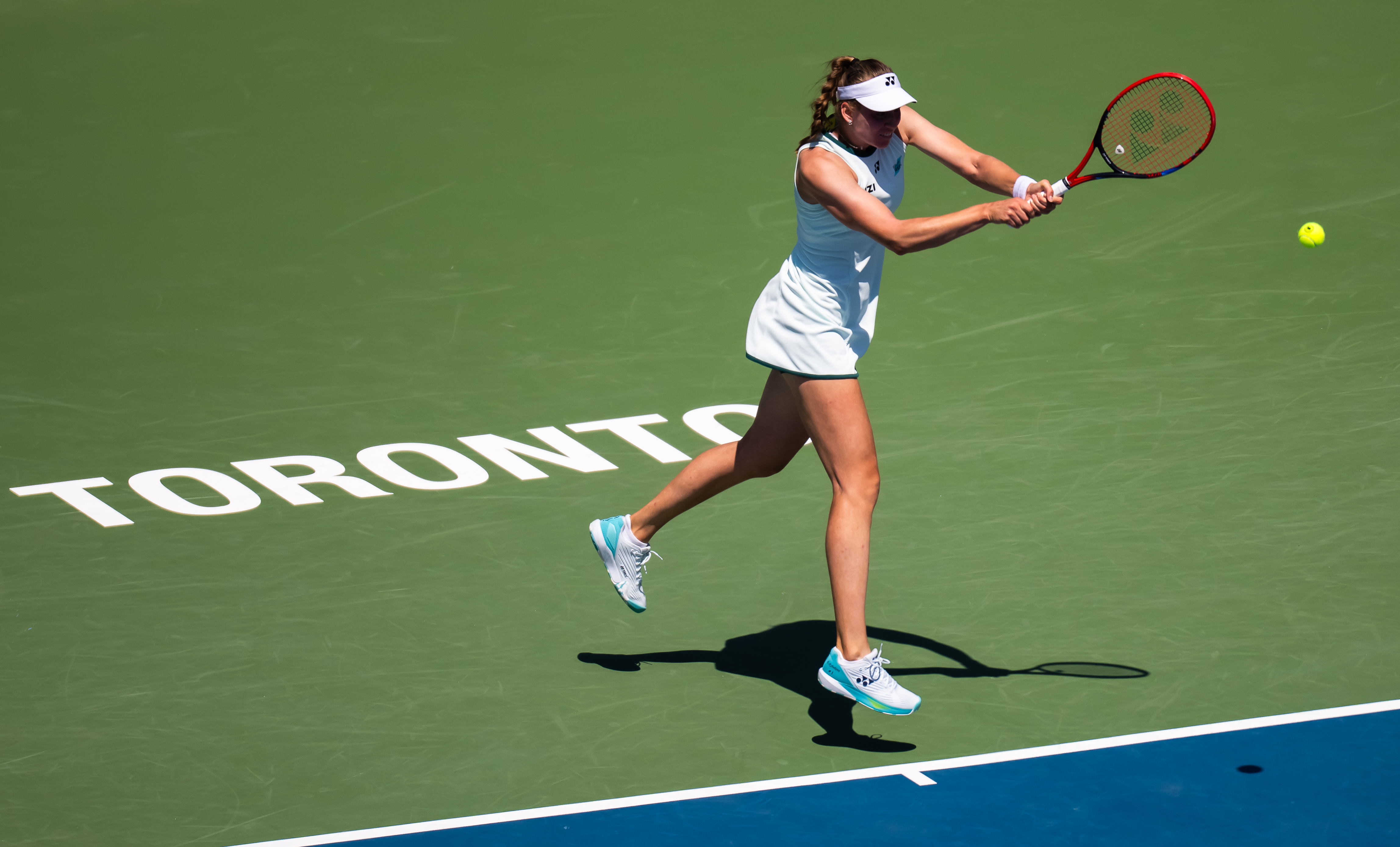 莱巴赢得“金娜德比”👀WTA1000多伦多站第二轮，2号种子莱巴金娜苦战三盘以