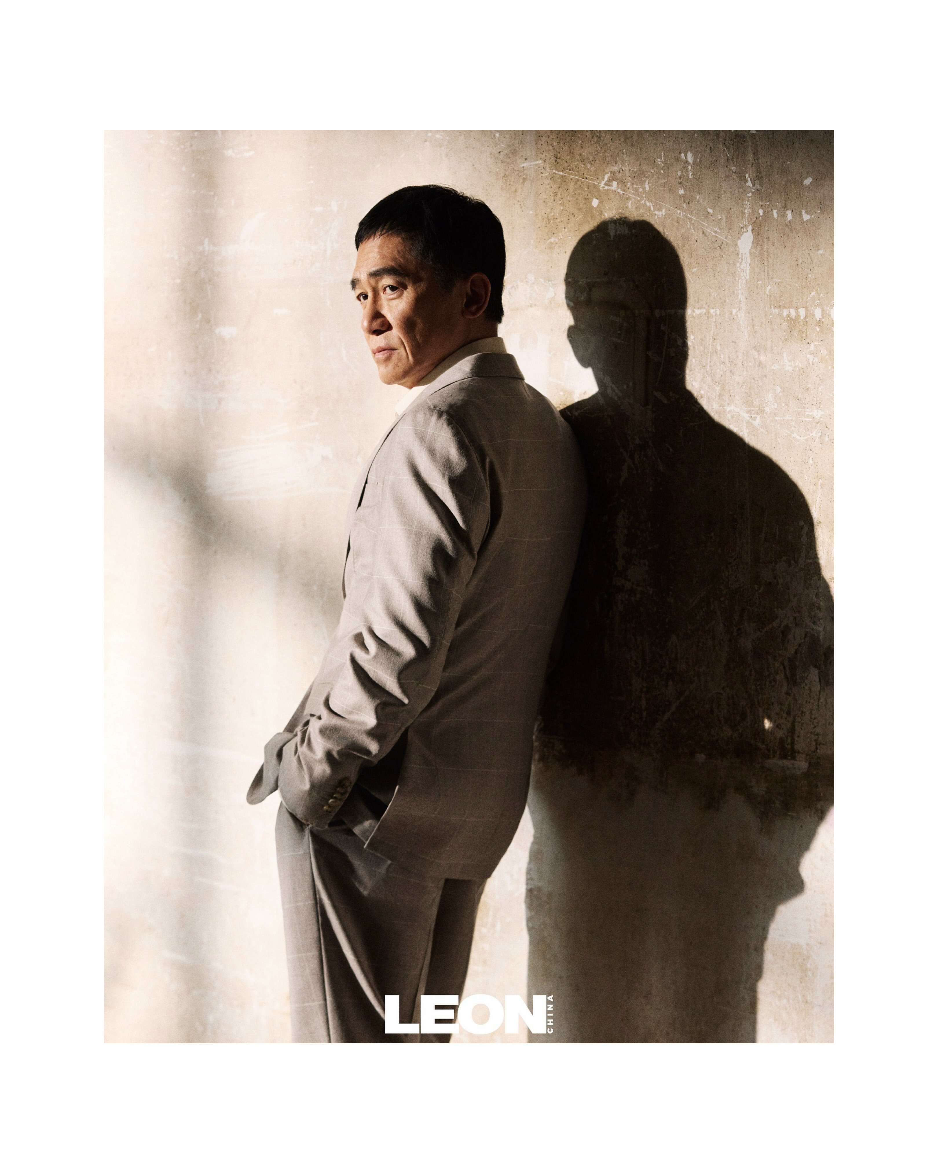 梁朝伟《LEON》中文版九月刊，张叔平造型，夏永康摄影。 ​​​