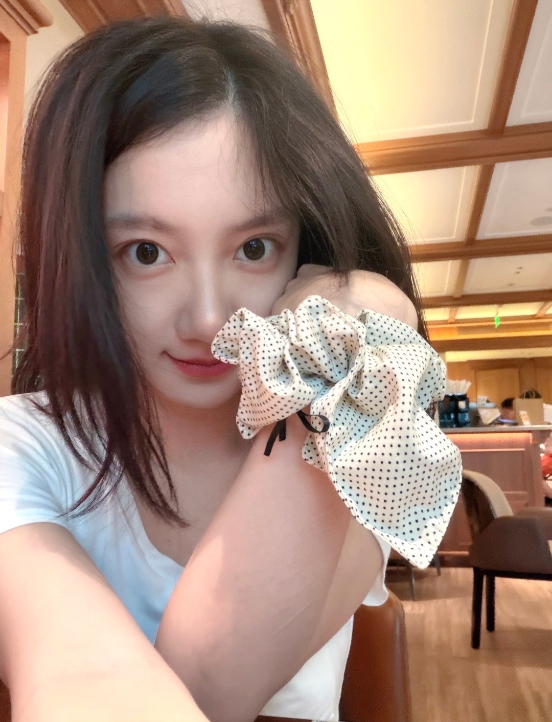 姐们儿最近瘦了 肉眼看目前长这样