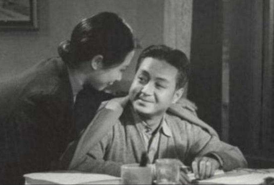 [微风]1949年，一位榆林分局的军代表，诱骗了一位国民党官员的姨太太，两人不正