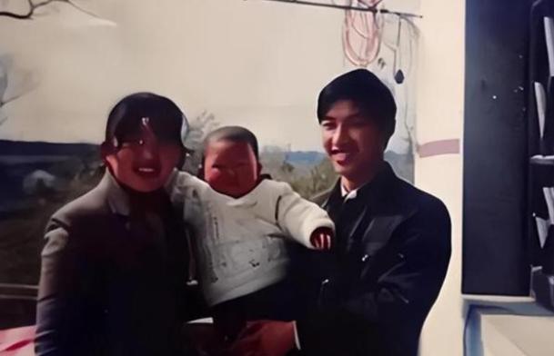 1987年，湖北一对夫妻生下女儿不想要，把女儿扔掉。24年后，女儿成为海外博士，