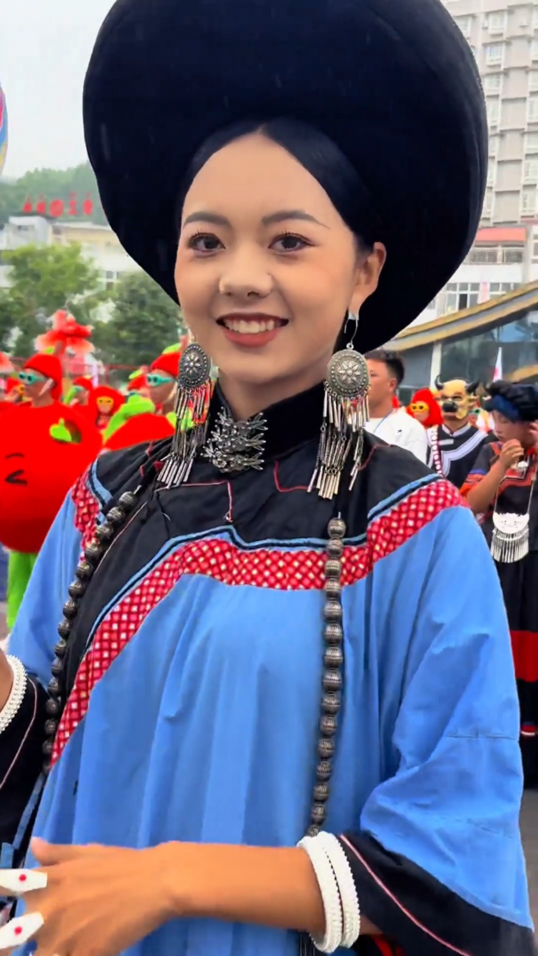 早安早安 新的一天，清零重启，放下烦恼，接纳所有， 保持乐观与热忱，奔赴属于自己