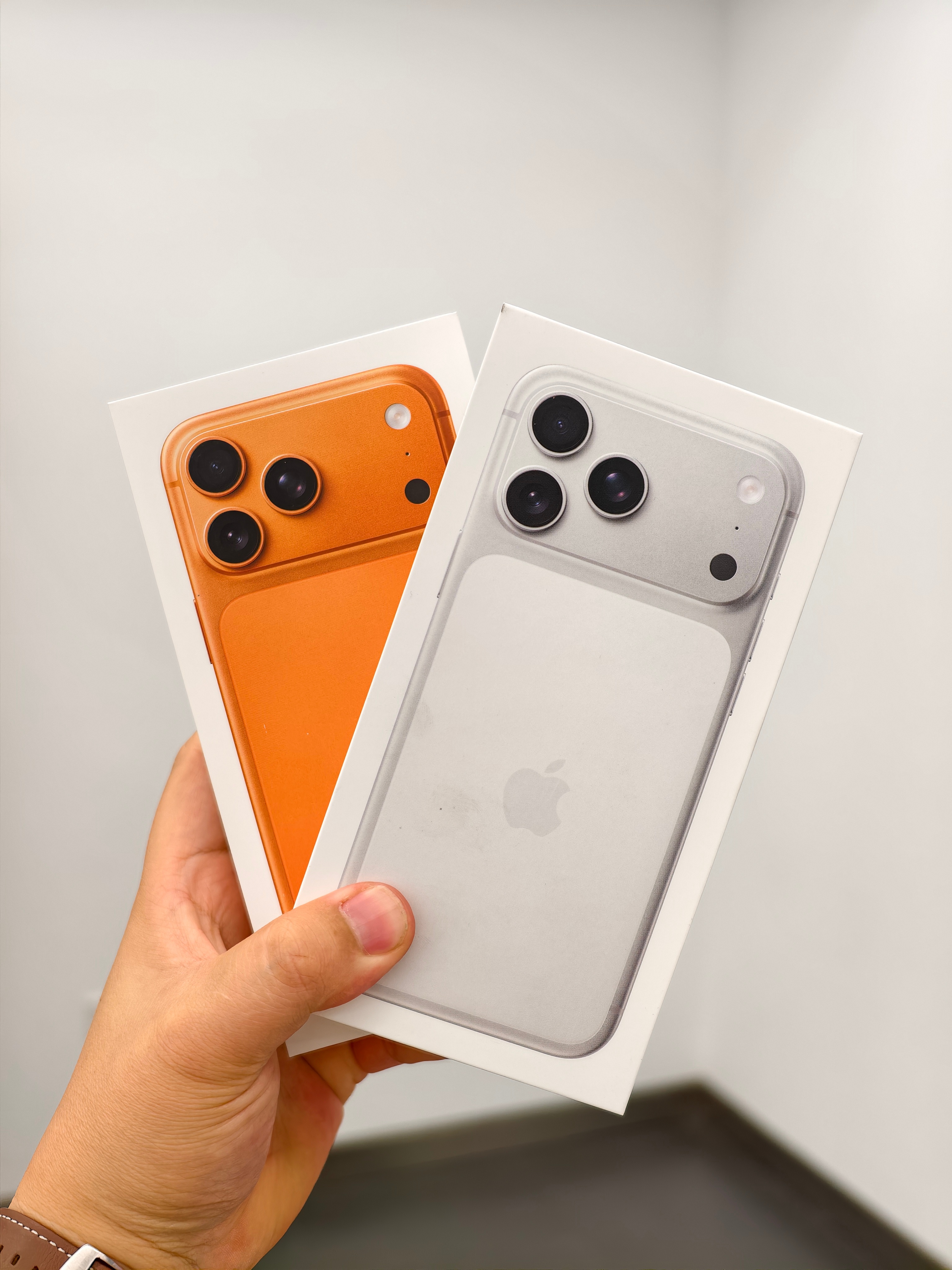 iPhone17 Pro Max在店里买到了，只用加999元的配件钱，感觉还行啊
