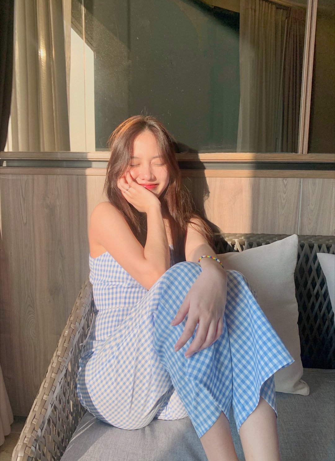 srchafreen 相逢如骤雨初晴