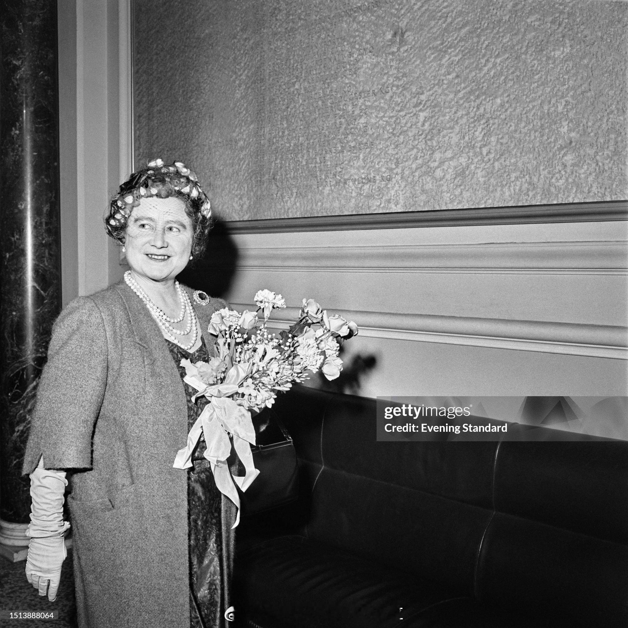 #老照片#Her Majesty Queen Elizabeth The Que