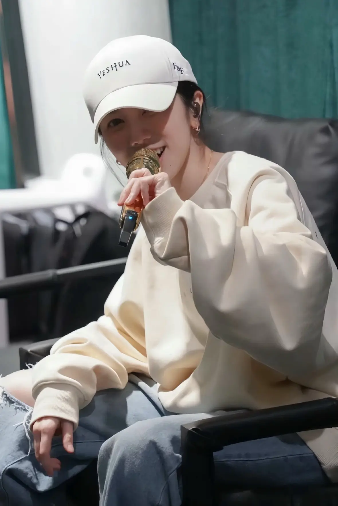 小小一只 充满能量。