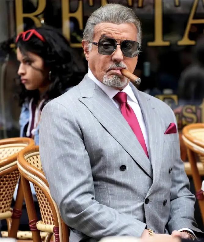 在纽约选出新的左派穆斯林市长后，大量富豪开始离开纽约，著名好莱坞明星史泰龙公开宣