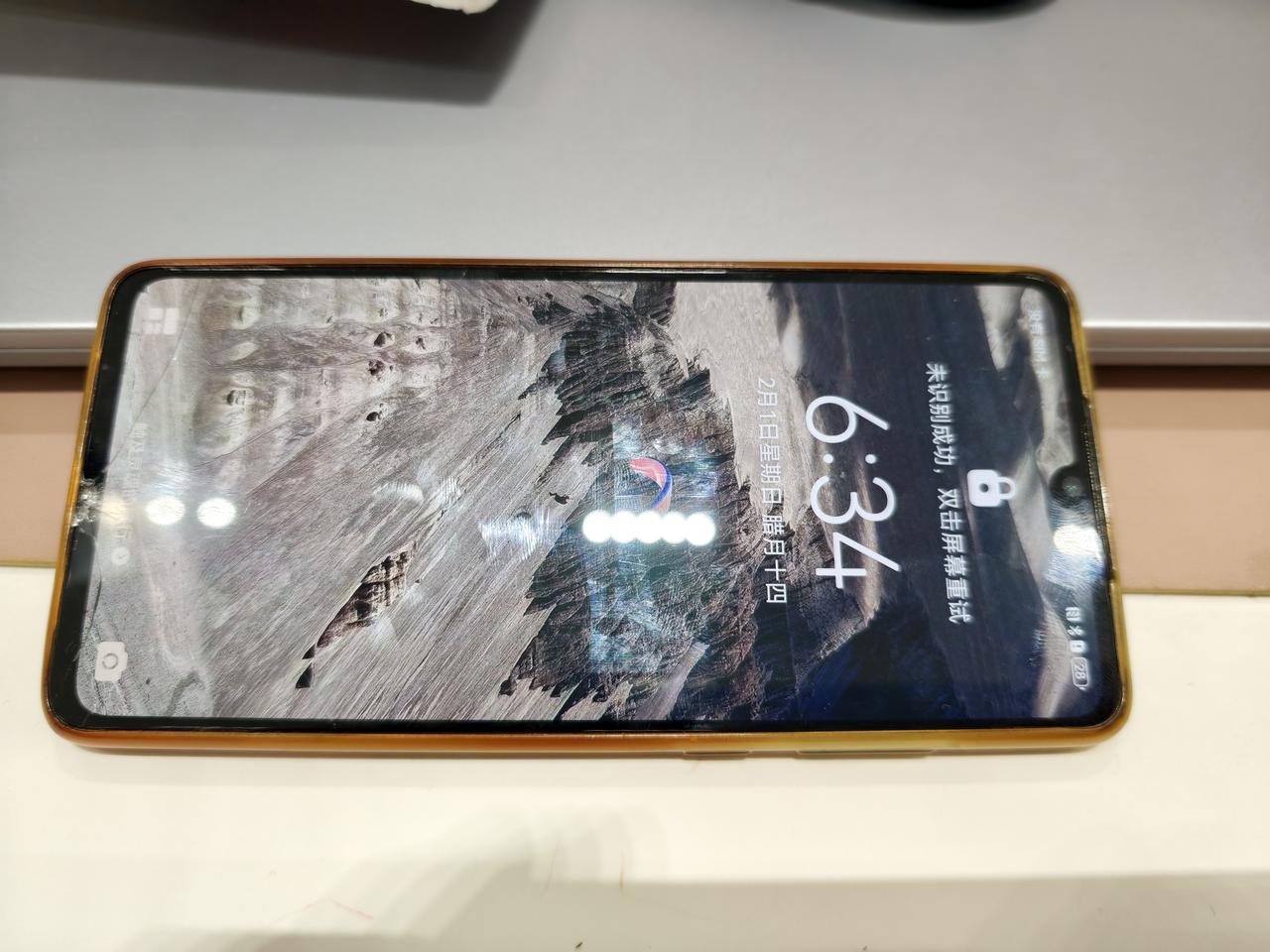 陪伴我5年的华为P30终于下岗了。小米17上岗，美好继续！