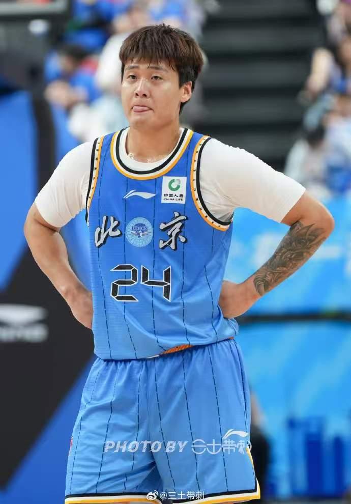 北京队66-81惨败浙江稠州队！无非是以下3点原因：

首先，本场比赛北京北汽队