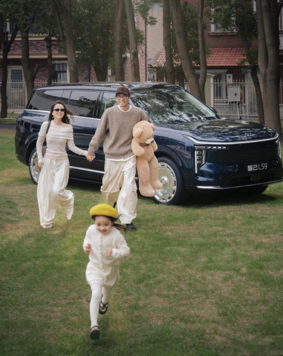 智己今年春节，是超级增程的第一个年，在我们节目收到很多用户都反馈和我们说恒星超级