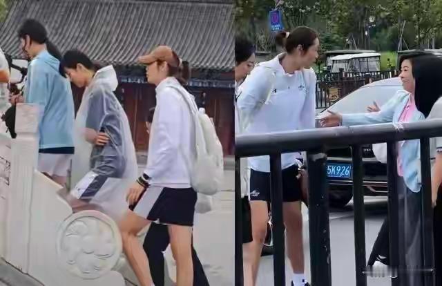 巅峰期不捞金深耕青训，朱婷才是真正的女排领路人
 
    手握三大联赛冠军、稳
