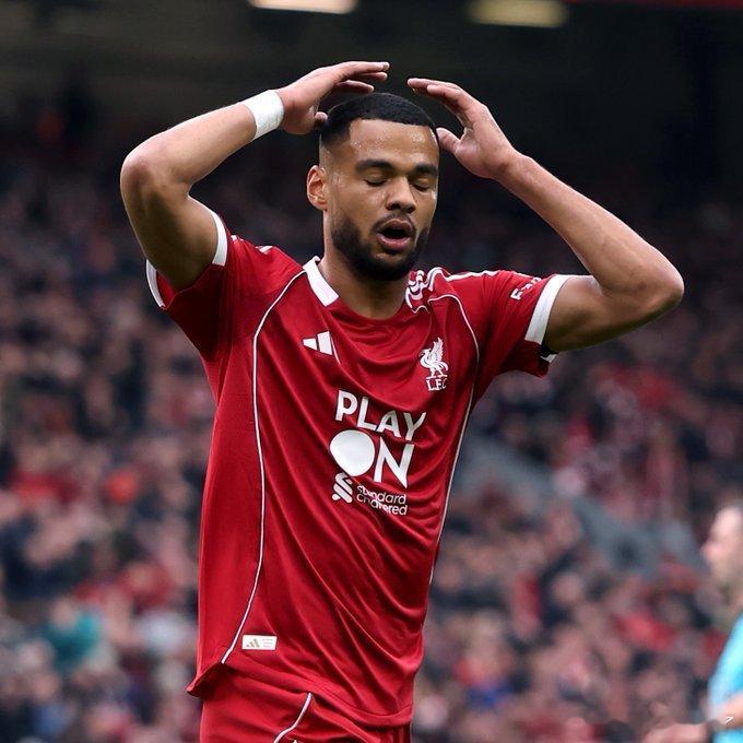 本赛季英超联赛中，加克波被挡出的射门次数（30次）超过其他任何球员。利物浦