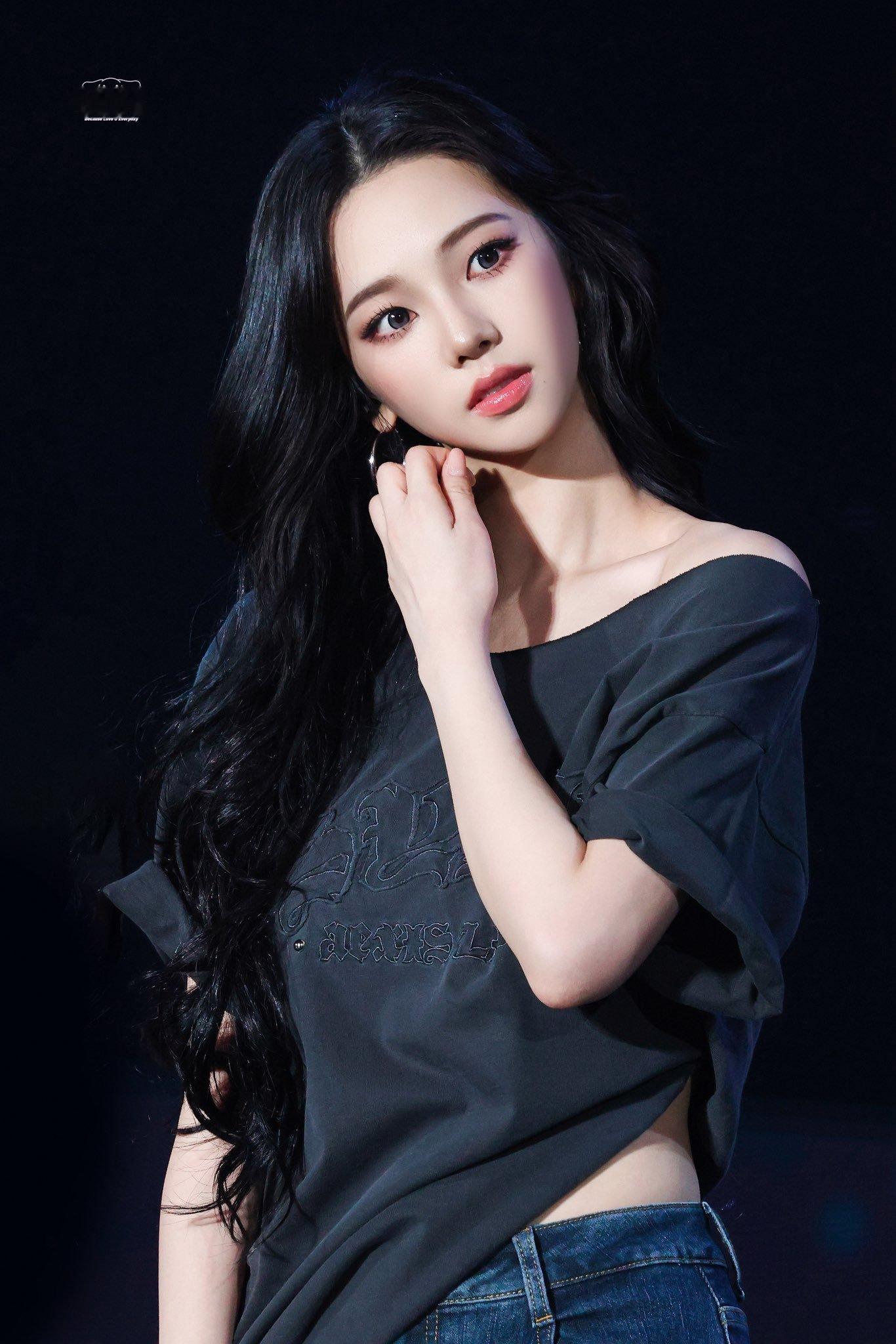 【柳智敏】Karina 卧槽蛇感回来了🐍 