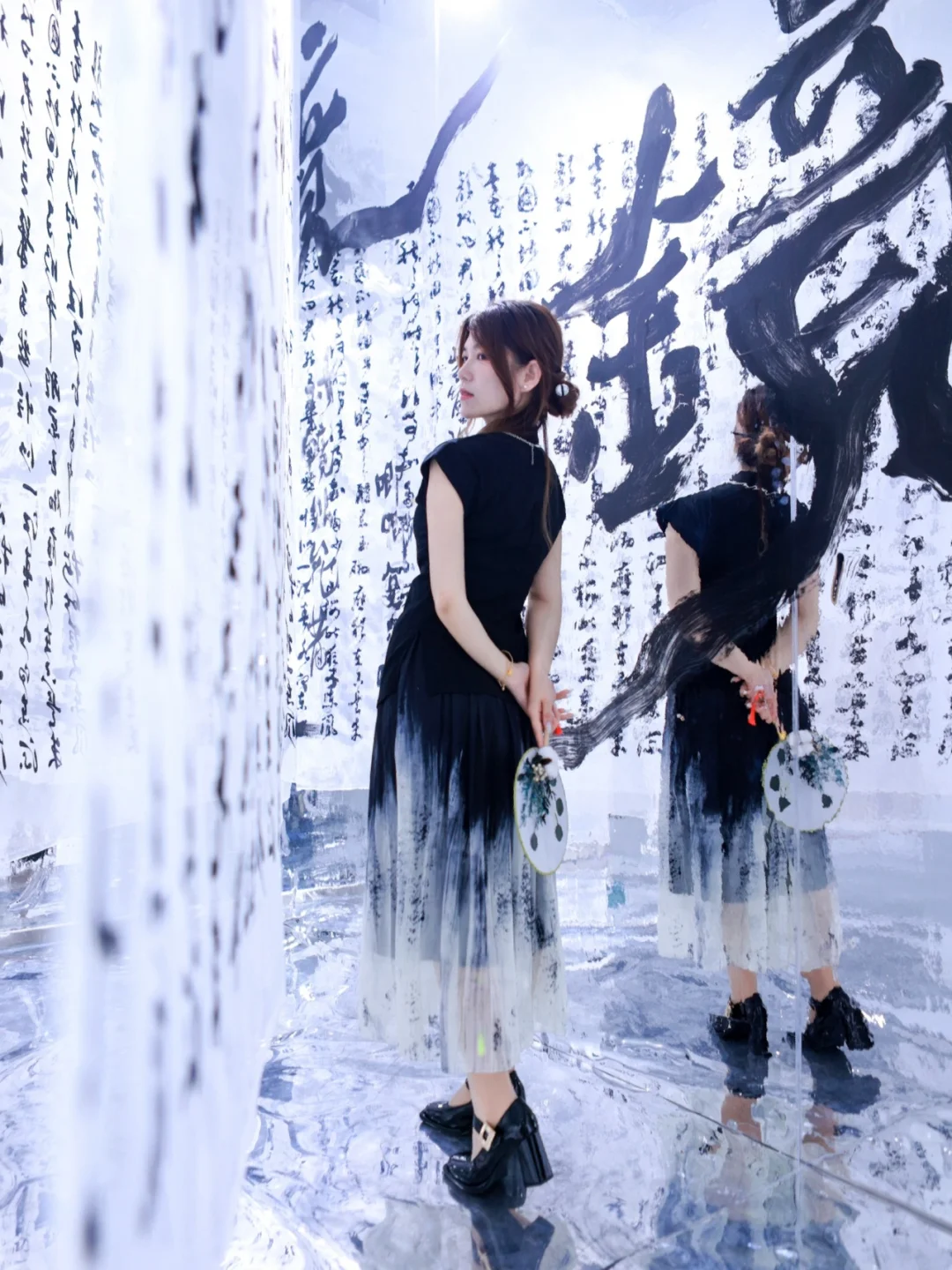 苏州免费新展｜超出片的镜中水墨年代