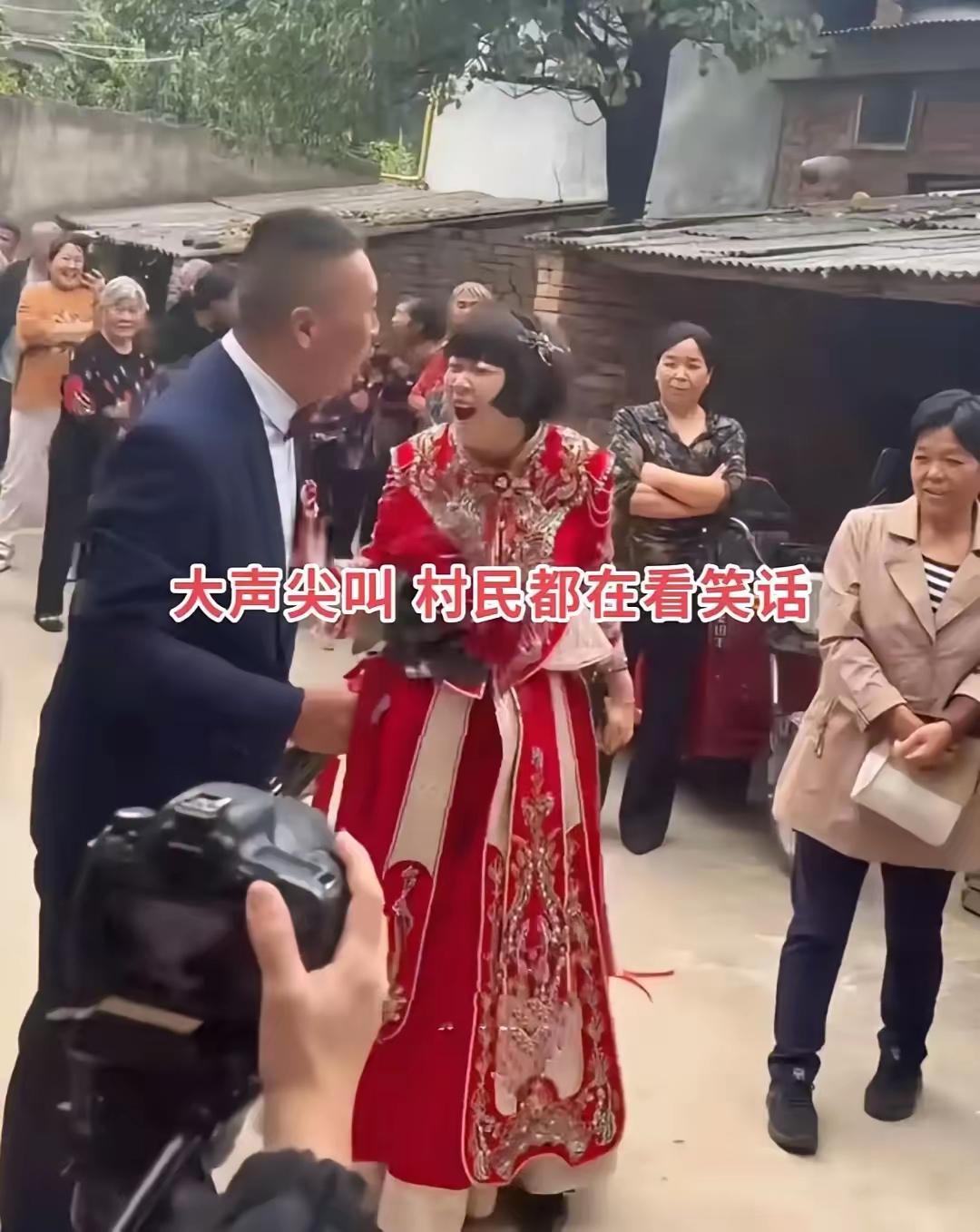 脑瘫女咋的了
有媳妇总比没媳妇强吧
结婚后照样生孩子
照样夫妻恩爱
笑话我的人
