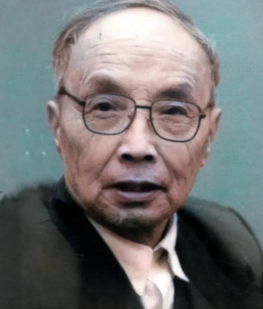 1951年，渣滓洞的看守黄茂才被判处死刑，行刑当天，黄茂才突然大喊：“别杀我！我