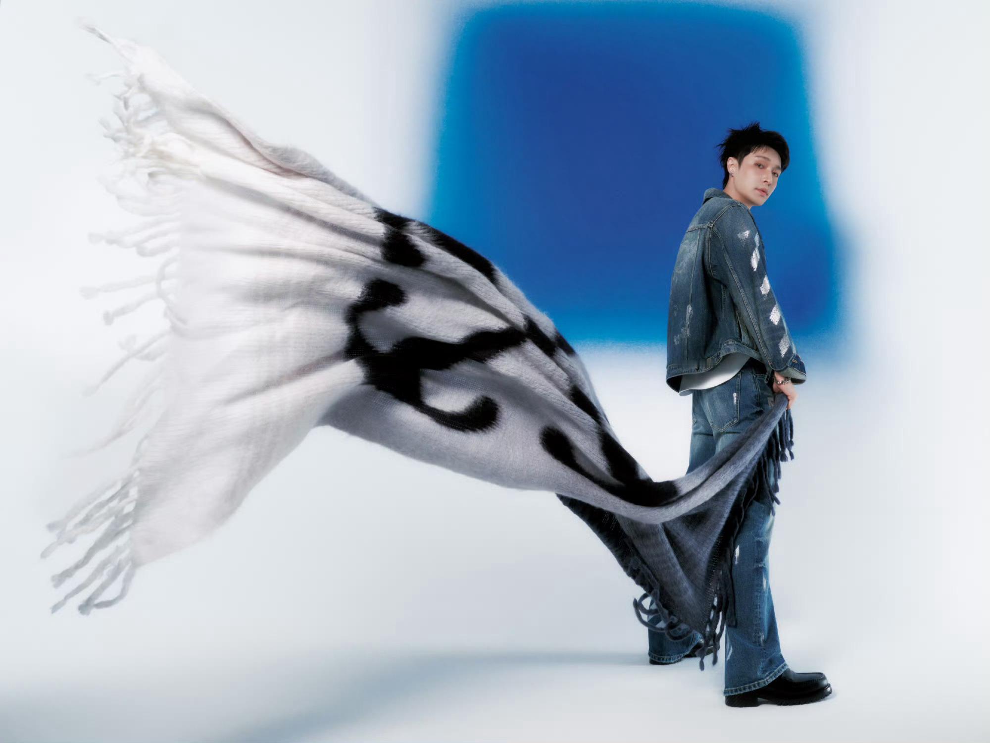 张艺兴恭喜张艺兴成为Off-White™ 品牌代言人，是Off-White™国内