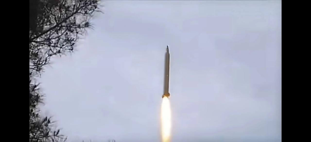 伊朗伊斯兰革命卫队（IGRC）称，在“真实承诺-4”行动第84轮打击中，不仅对沙