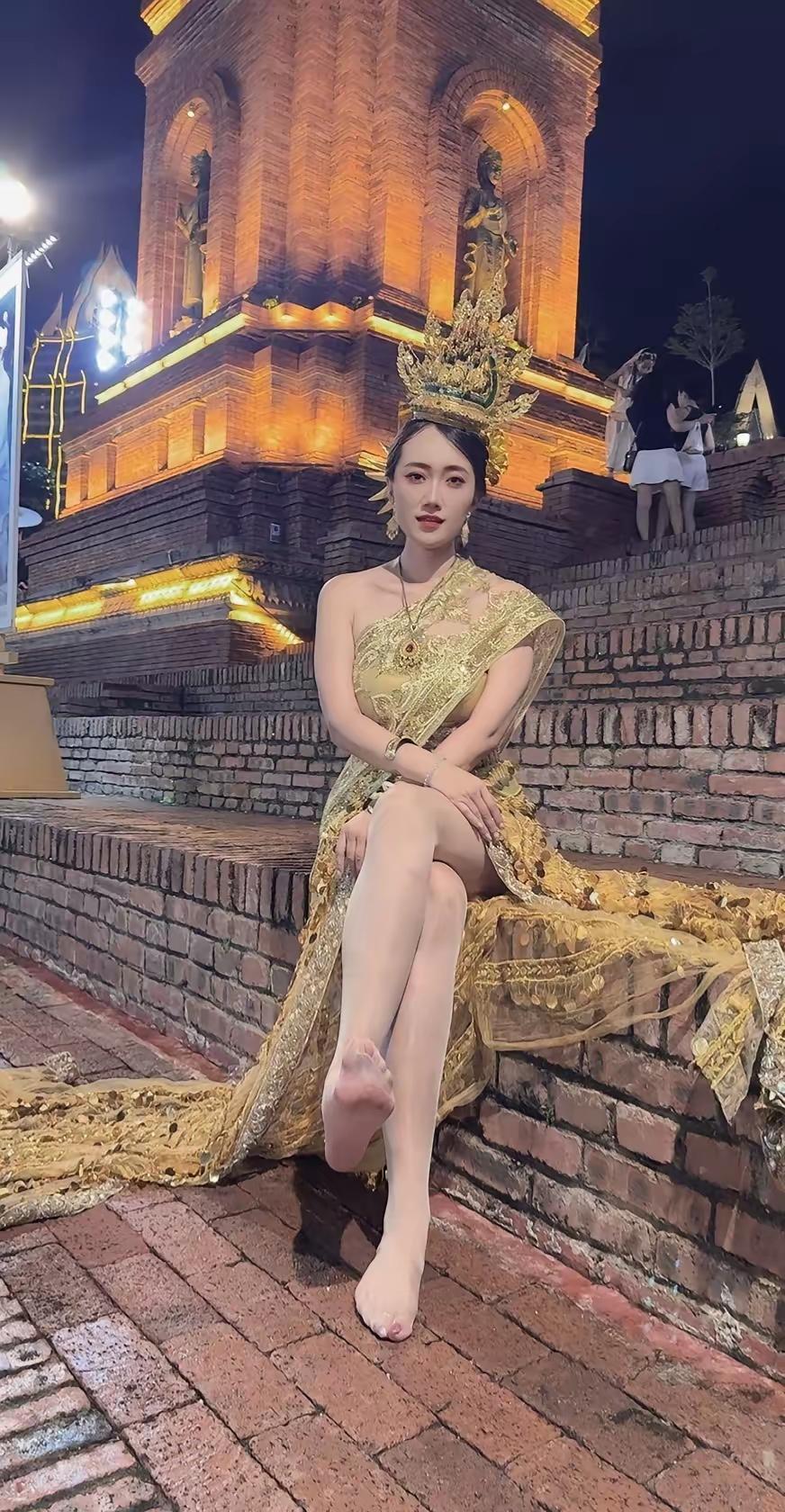 西双版纳星光夜市的美……