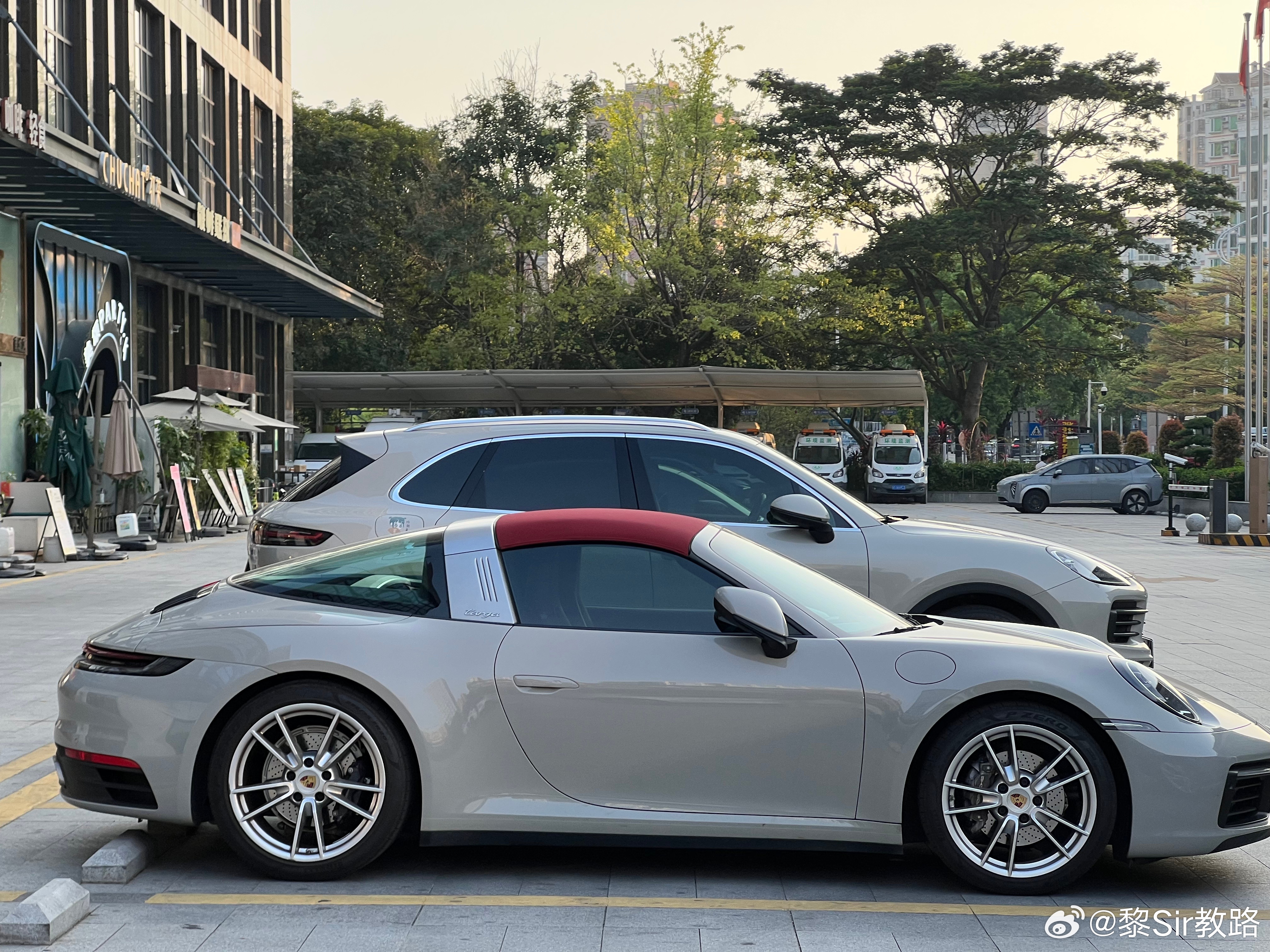 再低概率的偶遇也知道这是一家人，真正会造车的，能让你一眼就get到其家族基因的存