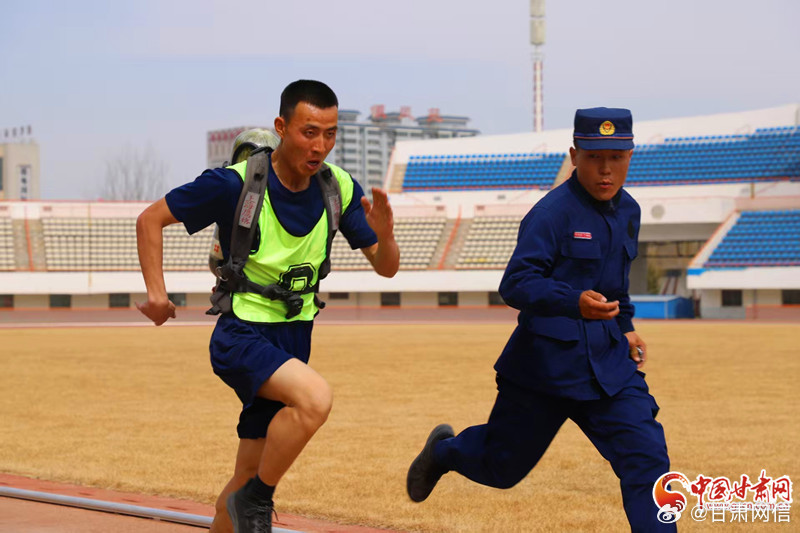 青春华章丝路逐光 【甘快看】青春华章·丝路逐光丨消防特勤战斗员陈嘉喜：见不得人间