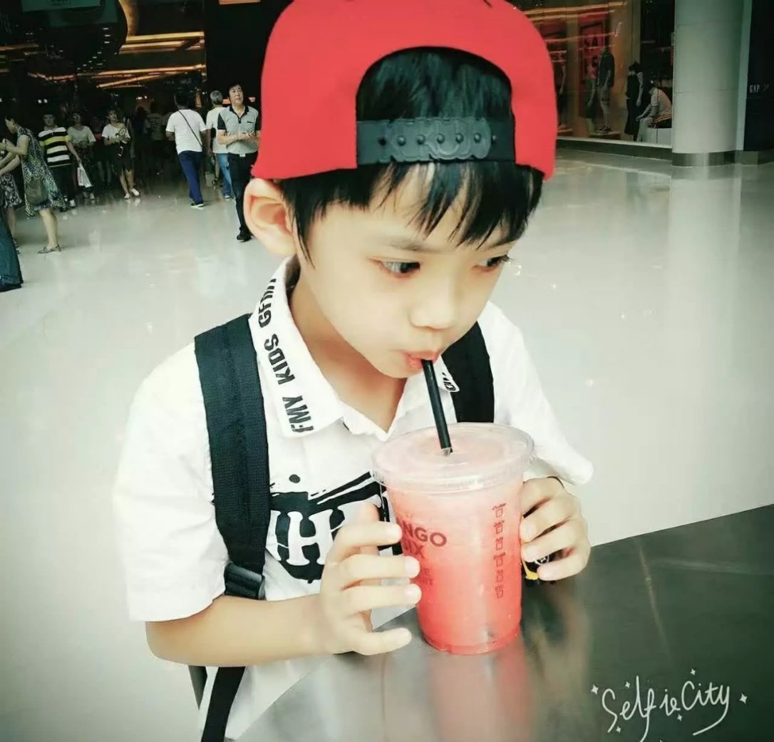 垚璟坤LilKyler 小时候好萌呀 