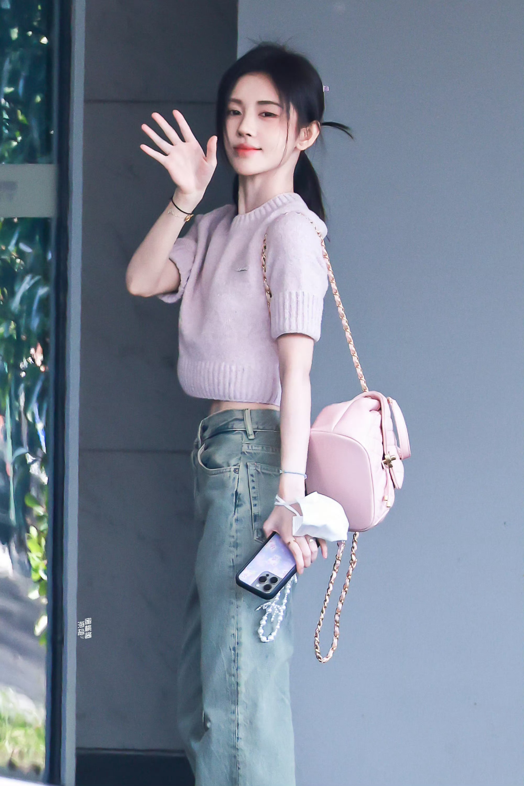 jjy鞠婧祎jjy鞠婧祎苏绿夏“玫瑰肆意的拥抱万物，绽放于四季” "𝓡𝓸𝓼