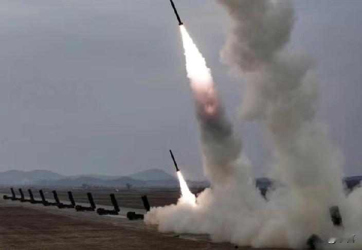 韩媒报道：朝鲜援俄2年，最高赚了144亿美元！到目前为止仅兑现不到2成，主要是军