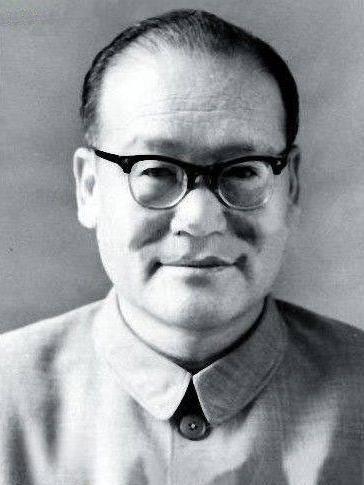 1988年，前国务院副总理纪登奎在家突发重病，遗憾留下一生未竟心愿
 
1988