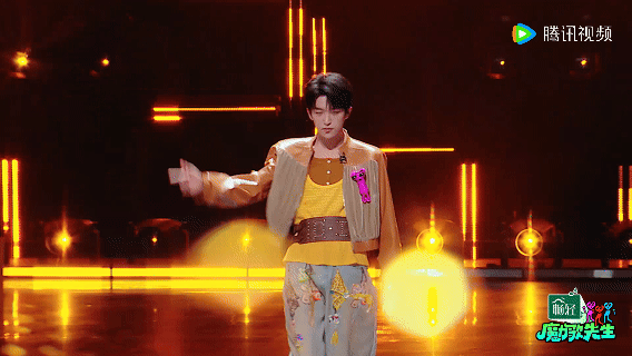 黄子弘凡黄子弘凡的爱情买卖好高级 黄子你这版《爱情买卖》认真的吗？？前奏一响我整