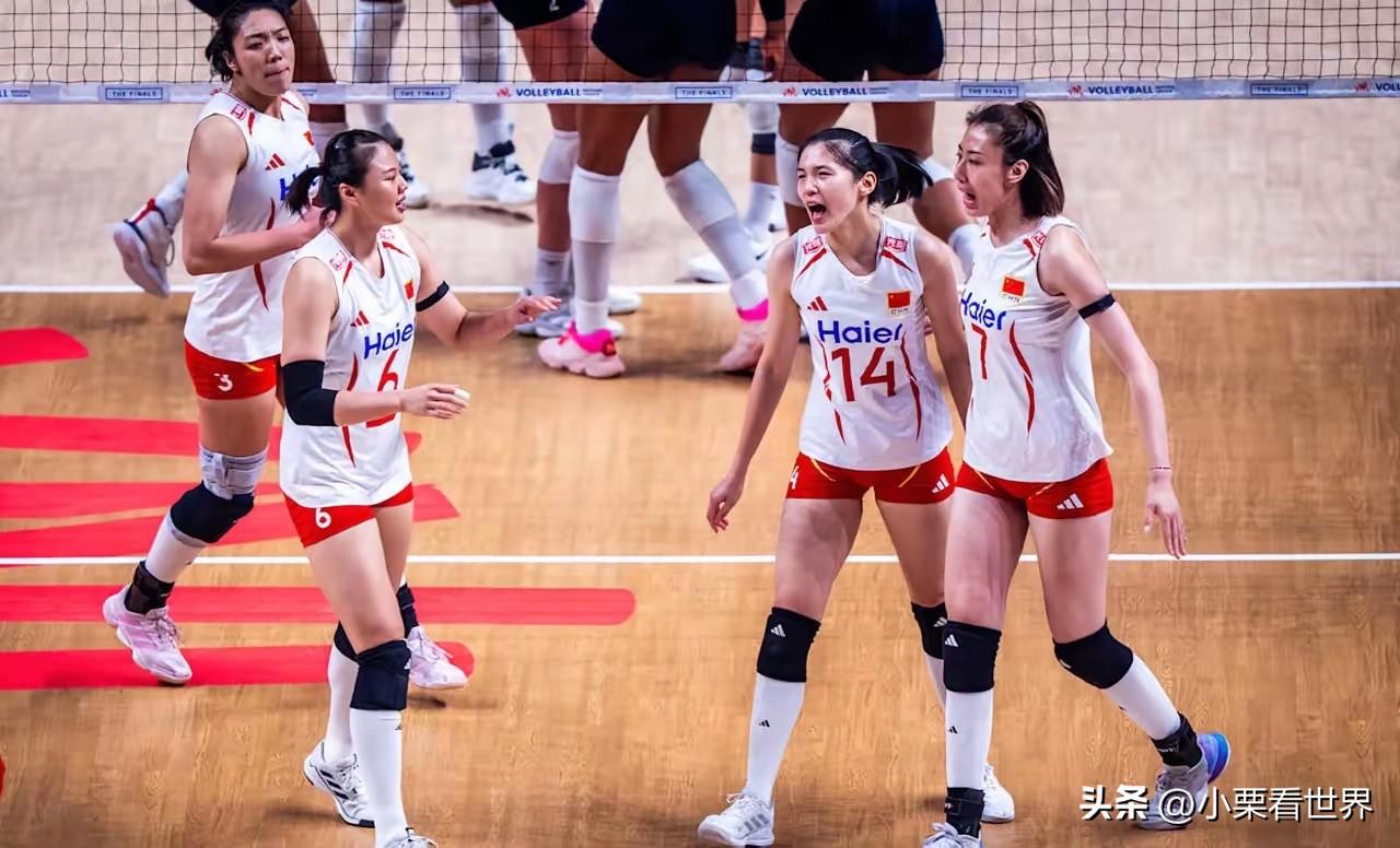中国女排3-2美国女排！这比赛真是太好看了，不只是中国女排姑娘们打的好，而是这场