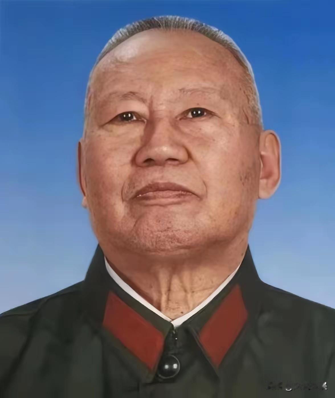 1978年，原空军副司令张积慧被解除职务，被关押两年，1980年转业到地方，连降