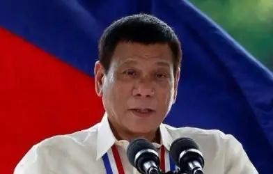 第一个力挺高市早苗的人出现了，他就是人口 1 亿多，自以为军力很强的菲律宾。
